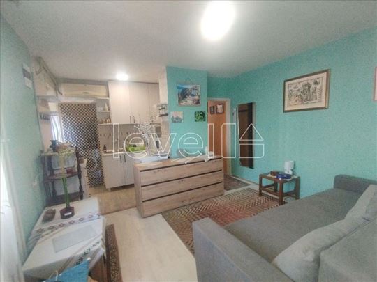 Stan,Novi Sad,Liman 1,kv: 35.00, € 122500, ID: 100