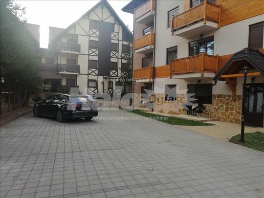 Zlatibor,100 m od Mone,17 m2,32000€