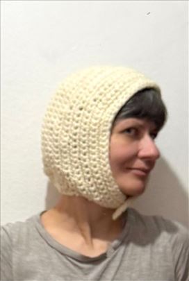 Capa, rucni rad, 100% merino wool