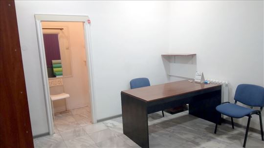 Dobar lokal PR Enjub BL45 Хорошее бизнес-помещение