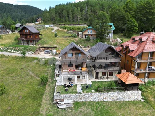 Ekskluzivna planinska kuća na Tari