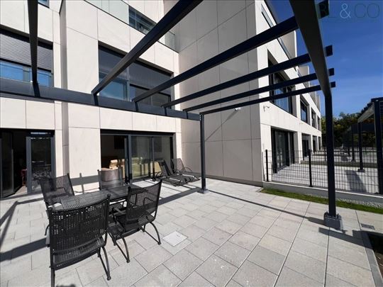 Elegantan dom ili poslovni prostor u prestižnom ok