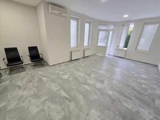 Galenika,lep renoviran pp,sa svim računima ID#1886