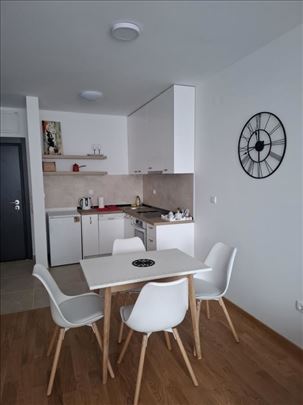 Izdaje se nov stan ,45m2,Petrovaradin