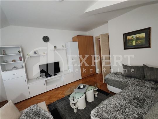 Izdaje se odličan stan u Durlanu, 45m2