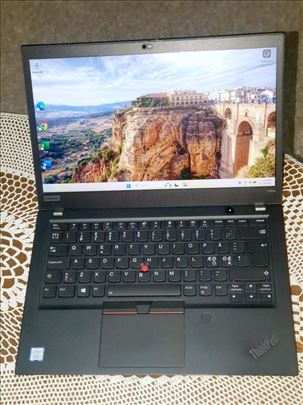 Lenovo Thinkpad T490s 16/256gb SSD FHD Laptop 14 