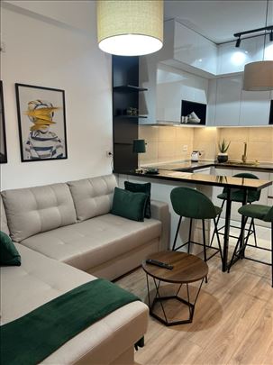 Lux jednosoban stan u novogradnji 