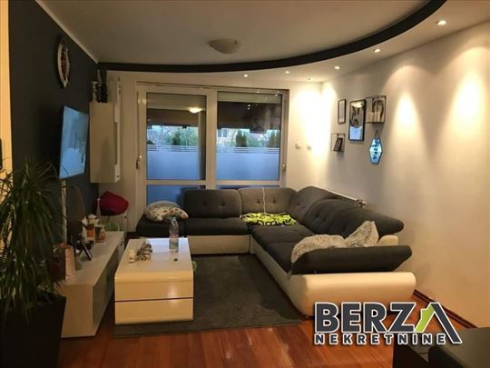 Novi Sad, Adice, Kuća, 3, 189,00m2