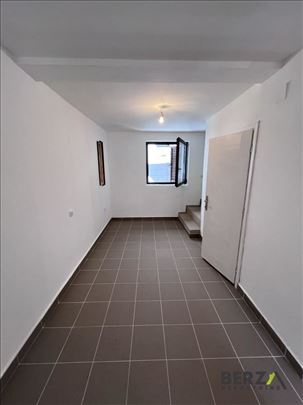 Novi Sad, Kamenjar, Kuća, 2, 65,00m2