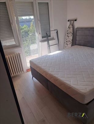 Novi Sad, Kej, Stan, 3, 90,00m2