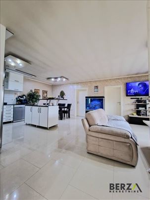 Novi Sad, Veternik, Kuća, 5, 199,00m2