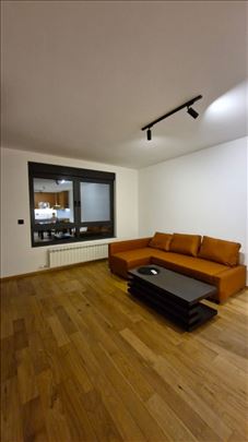 Pionir Palas 2.0, neuseljavan, parking