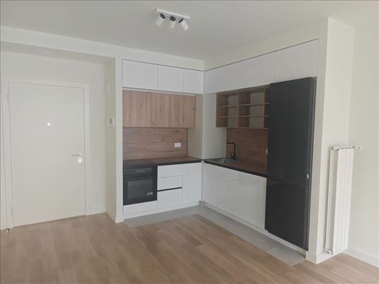 Stan površine 78m2 sa garažnim mestom BW Sensa 