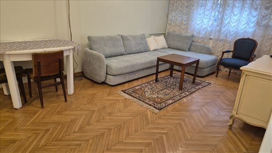 TOP, Terazije , renoviran , 2 sobe, namešten 