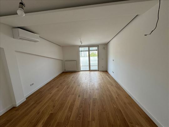 Voždovačka crkva, nov, funkcionalan, ID 25064