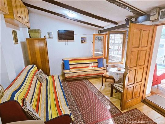 Zemum,kod Pinkija,2.0,sa lepim dvorištem ID#18869