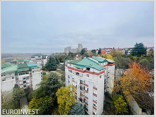 1,5 lift, bez ulaganja, lep pogled, novija zgrada