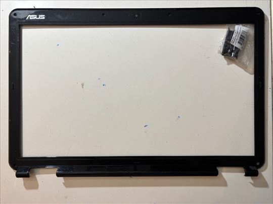 Asus X70 - Lajsna ekrana