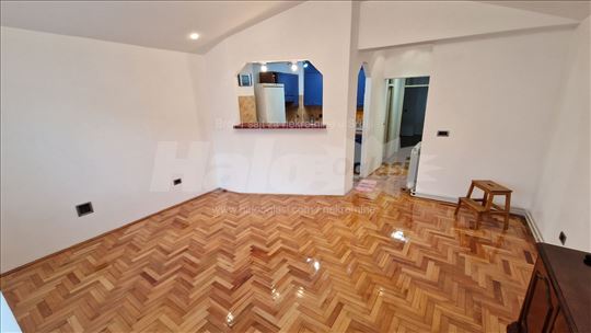 Banovo Brdo, Golf, Dvosoban stan 57m2