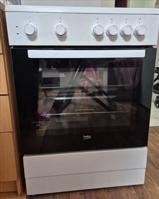 Beko sporet RAVNA PLOCA - KAO NOV