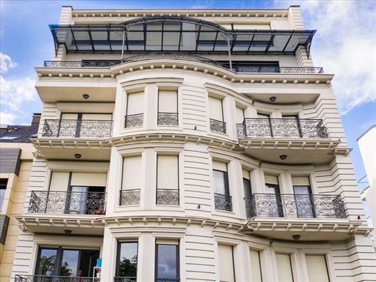 Ekskluzivan,Cara Nikolaja,lux,96m2,3.0,garaža