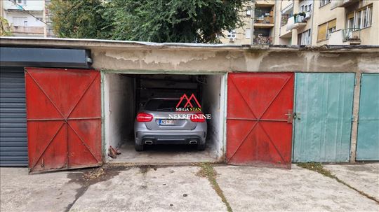 Garaža - Maksima Gorkog