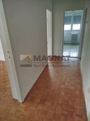 Hotel Yugoslavija| Hitno | 2.0 | 50 + T