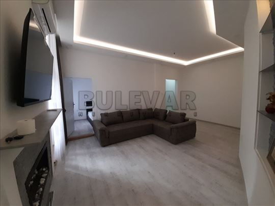 Izdaje namešten troiposoban stan, Generala Milojka