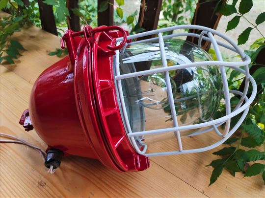 Lampa visilica brodska