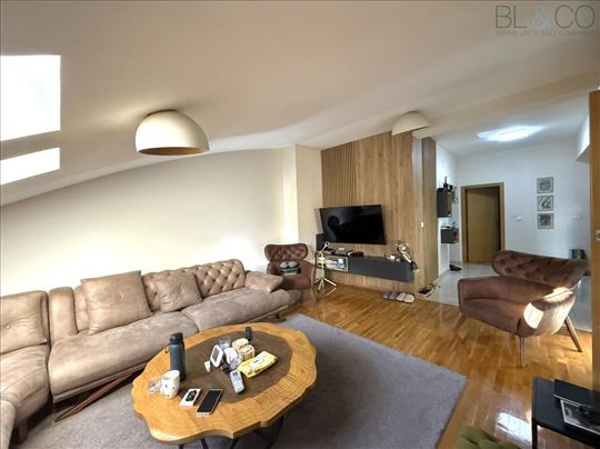 Luksuzni stan na Dedinju–potpuno namešten!