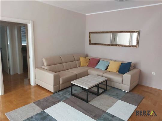 Novi Sad, Bulevar, Stan, 3, 65,00m2