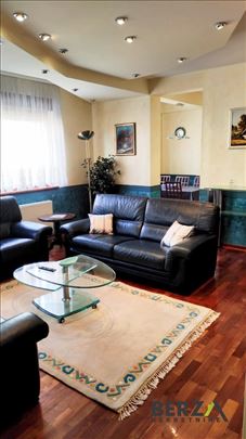 Novi Sad, Bulevar, Stan, 3, 89,00m2