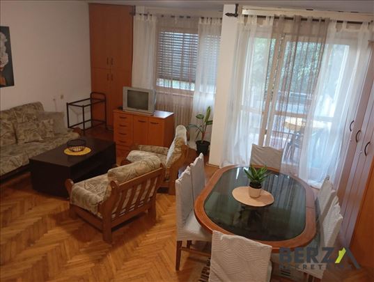 Novi Sad, Grbavica, Stan, 4, 90,00m2