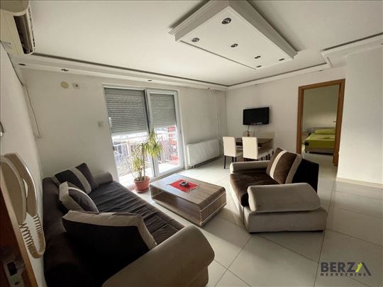 Novi Sad, Petrovaradin, Stan, 3, 65,00m2