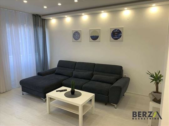 Novi Sad, Stanica, Stan, 2.5, 56,00m2