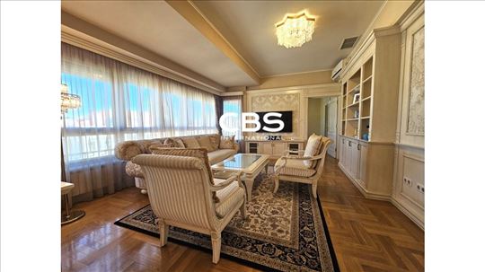 Prodaja dva stana 84m2 + 207 m2, Hram Svetog Save