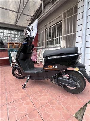 Prodajem elektricni skuter u odlicnom stanju.