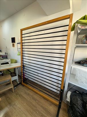 Stalak za izlaganje robe