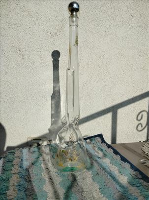 Stara staklena flaša u obliku puške