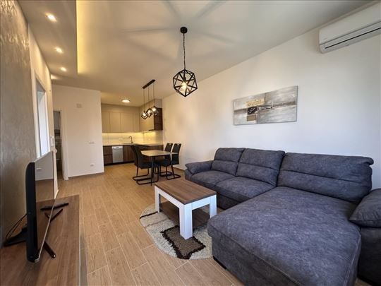 Broker - Na 400m od svega!