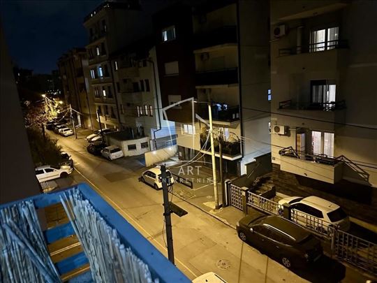 Dušanovac, lep 2.0 stan ID#13015