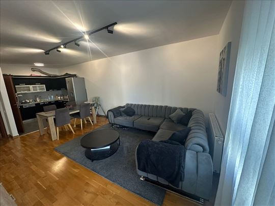 Dvosoban stan sa garazom-Park apartmani