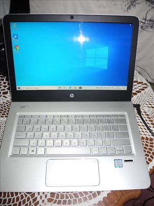 HP ENVY 13 i5 6200u 8gb 256gb ssd laptop