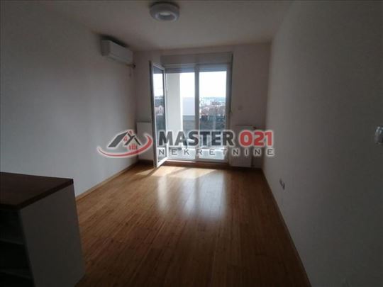 Noviji dvosoban stan 47m2,parking, gas,kalorimetri