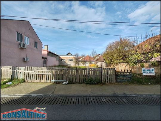 Plac u Novoj Pazovi, stambeni deo, šifra 036