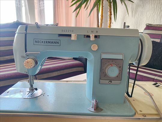 Masina za sivenje Neckermann