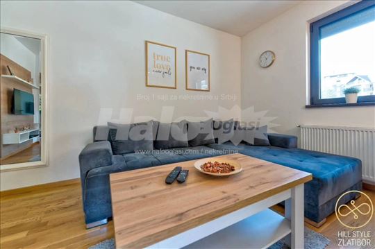 Stan na prodaju uzi centar namesten svoj parking