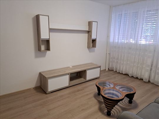 Trosoban stan u Nikolaja Gogolja