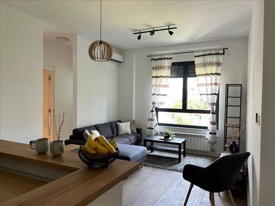 Vladimira Gortana, 3.0, kompletno namesten 