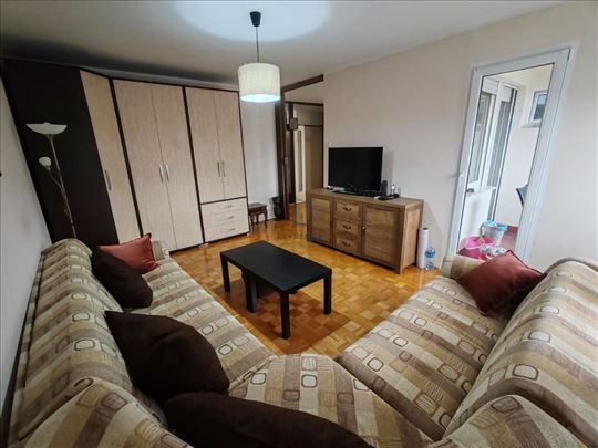 Žarkovo, Milana Jovanovića, namešten, 3.0